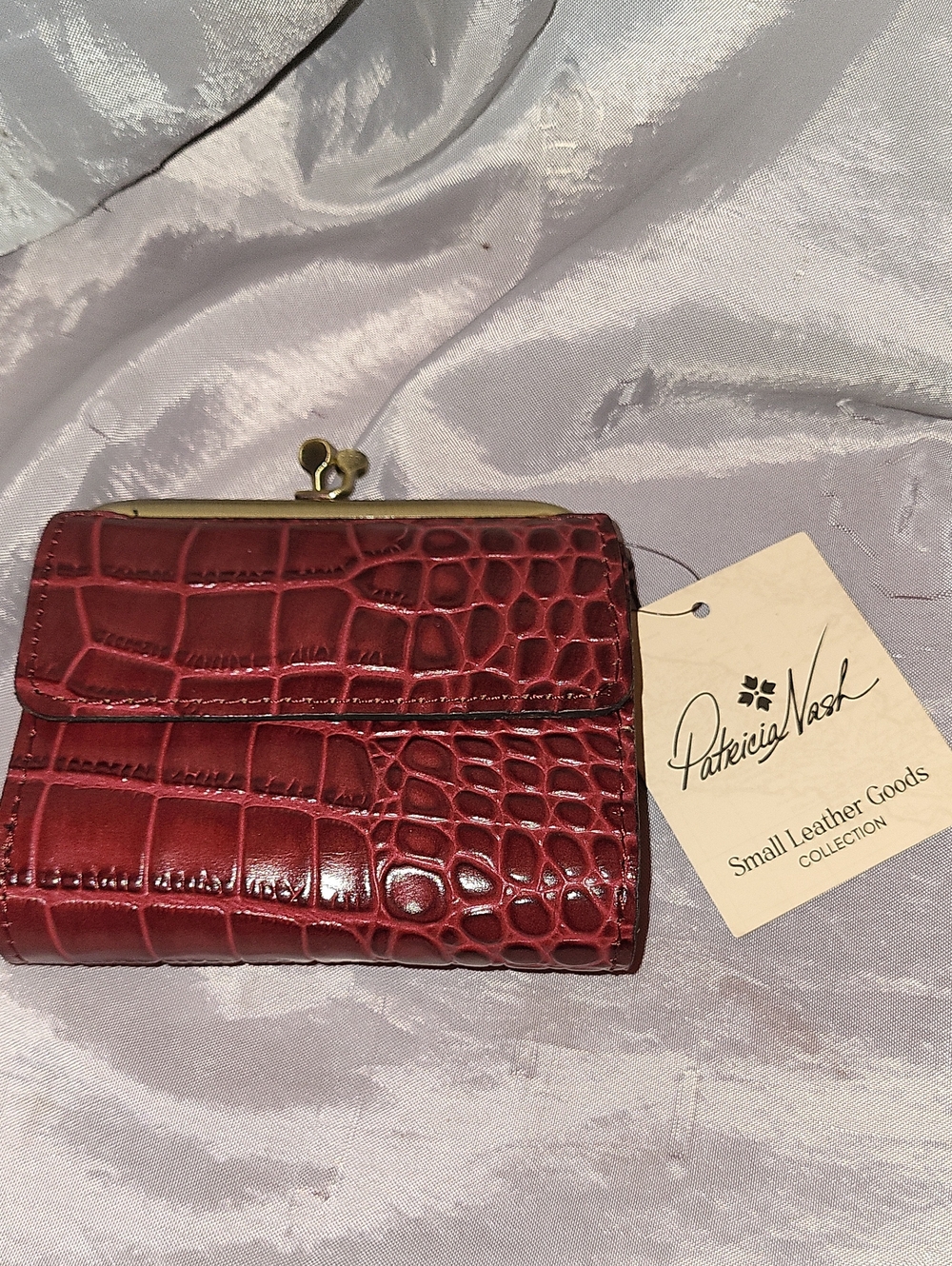 Patricia Nash Astor Oxbl  Croc-Embossed Leather Kiss-Lock Wallet EL